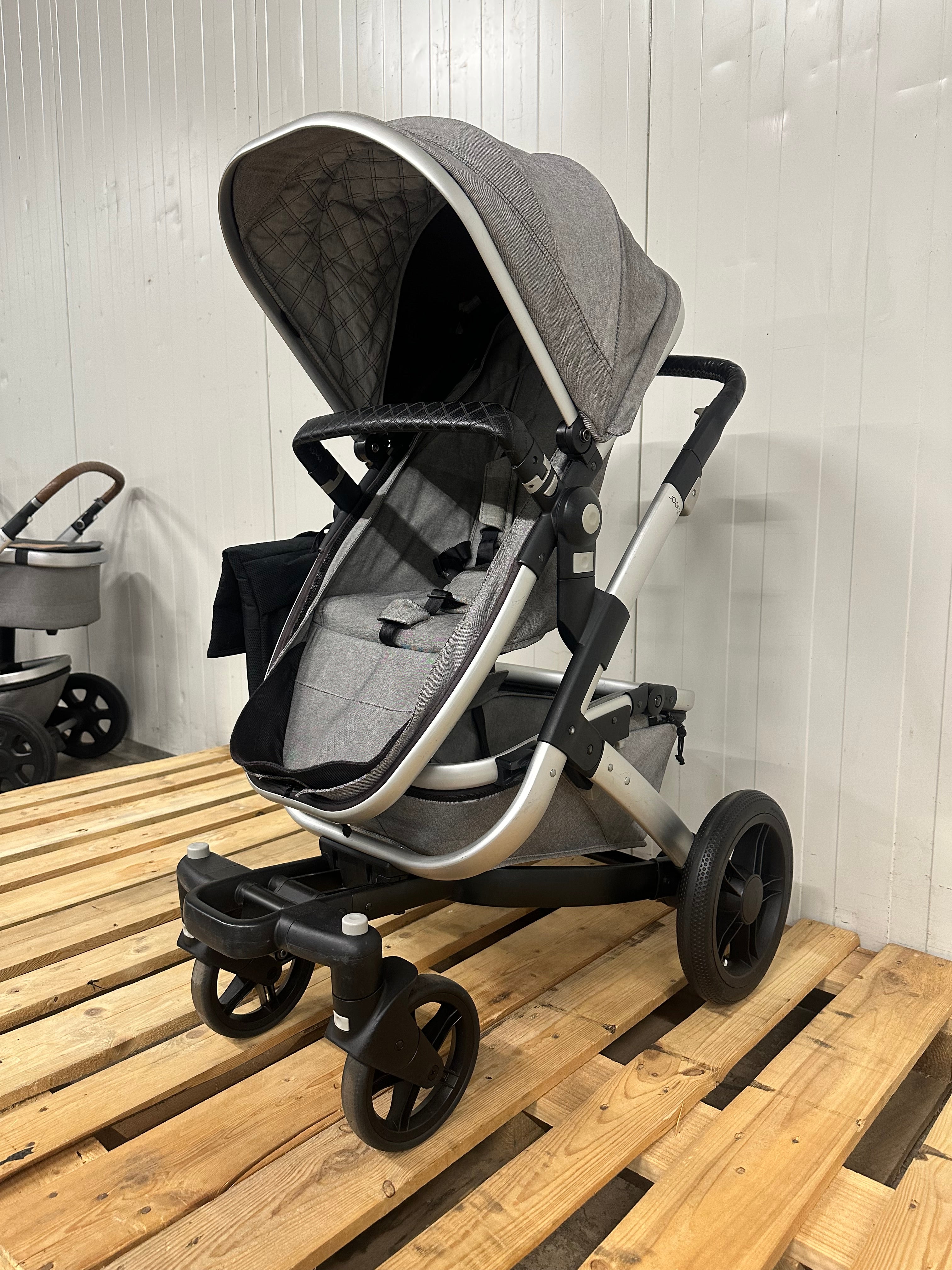 Joolz Geo 1 Granite Grey + vol accessoire pakket (art:125377)