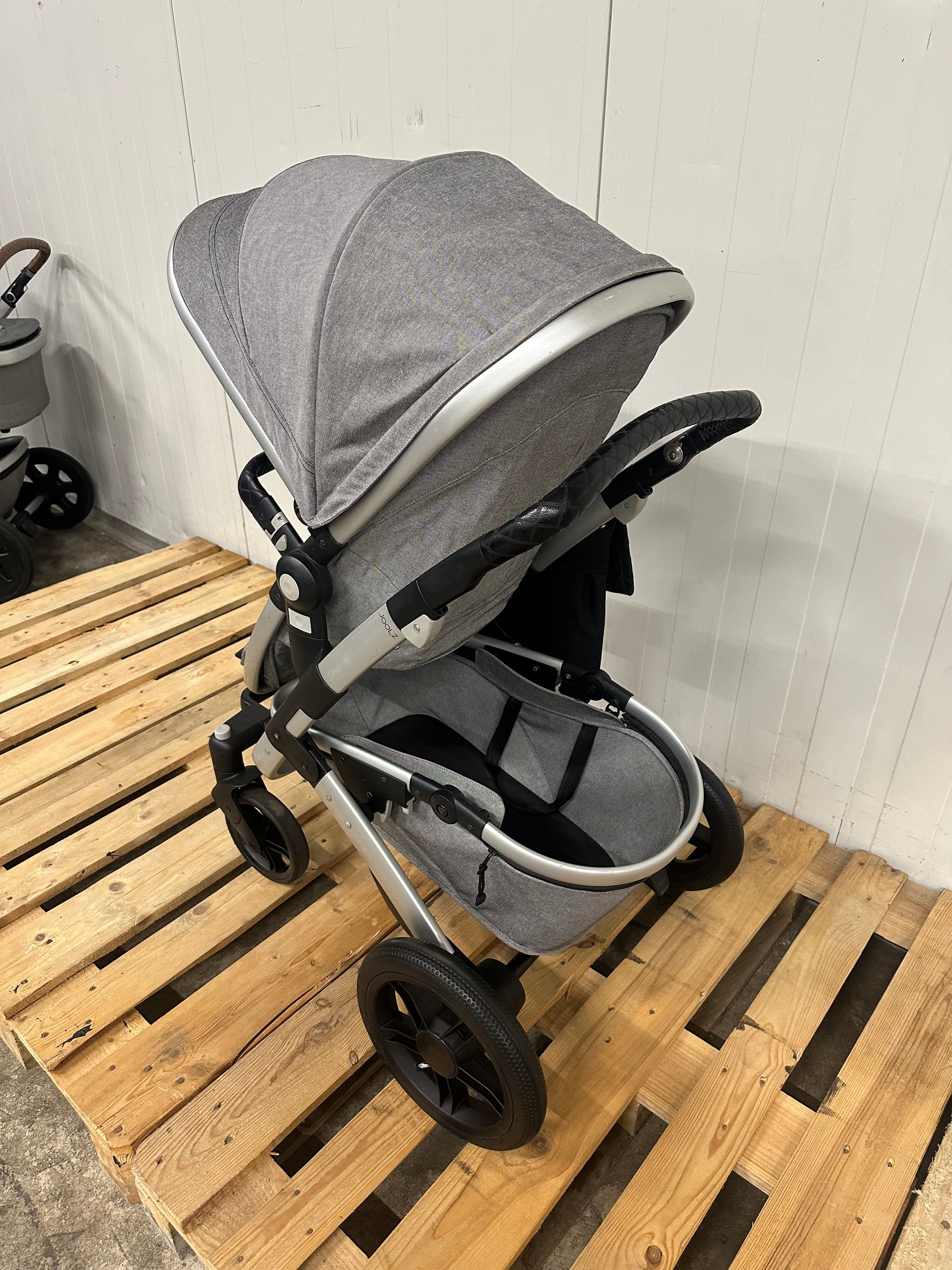 Joolz Geo 1 Granite Grey + vol accessoire pakket (art:125377)