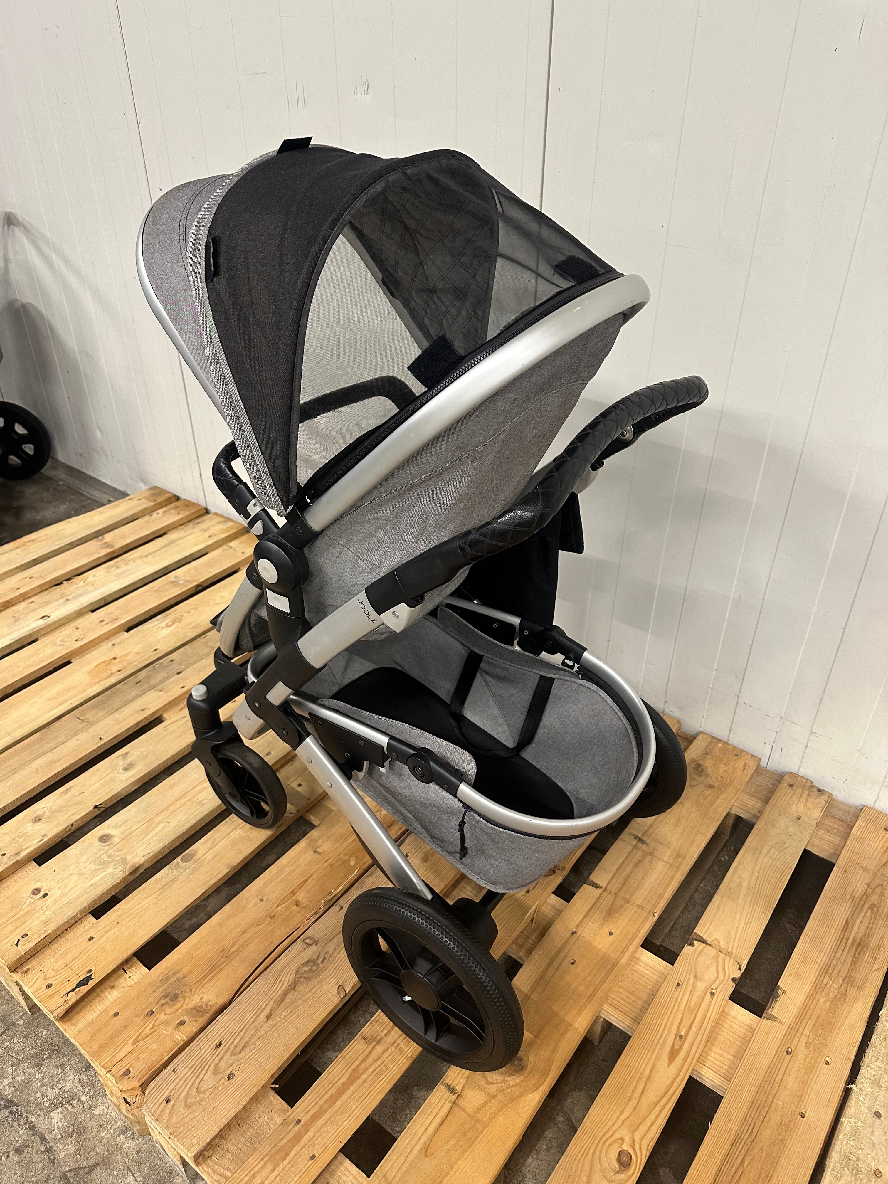 Joolz Geo 1 Granite Grey + vol accessoire pakket (art:125377)