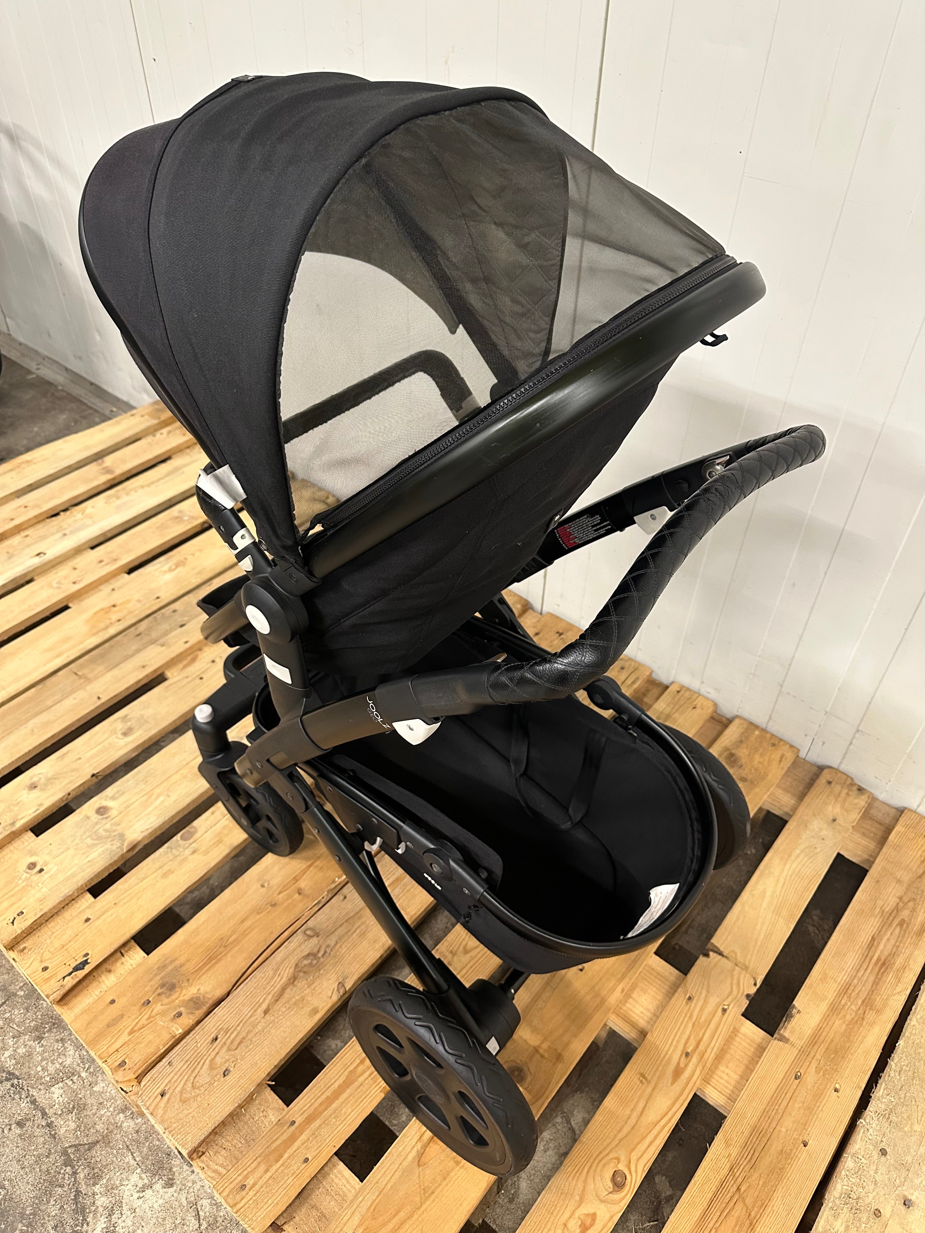 Joolz Geo 2 Brilliant Black excl. accessoires (art:125511)