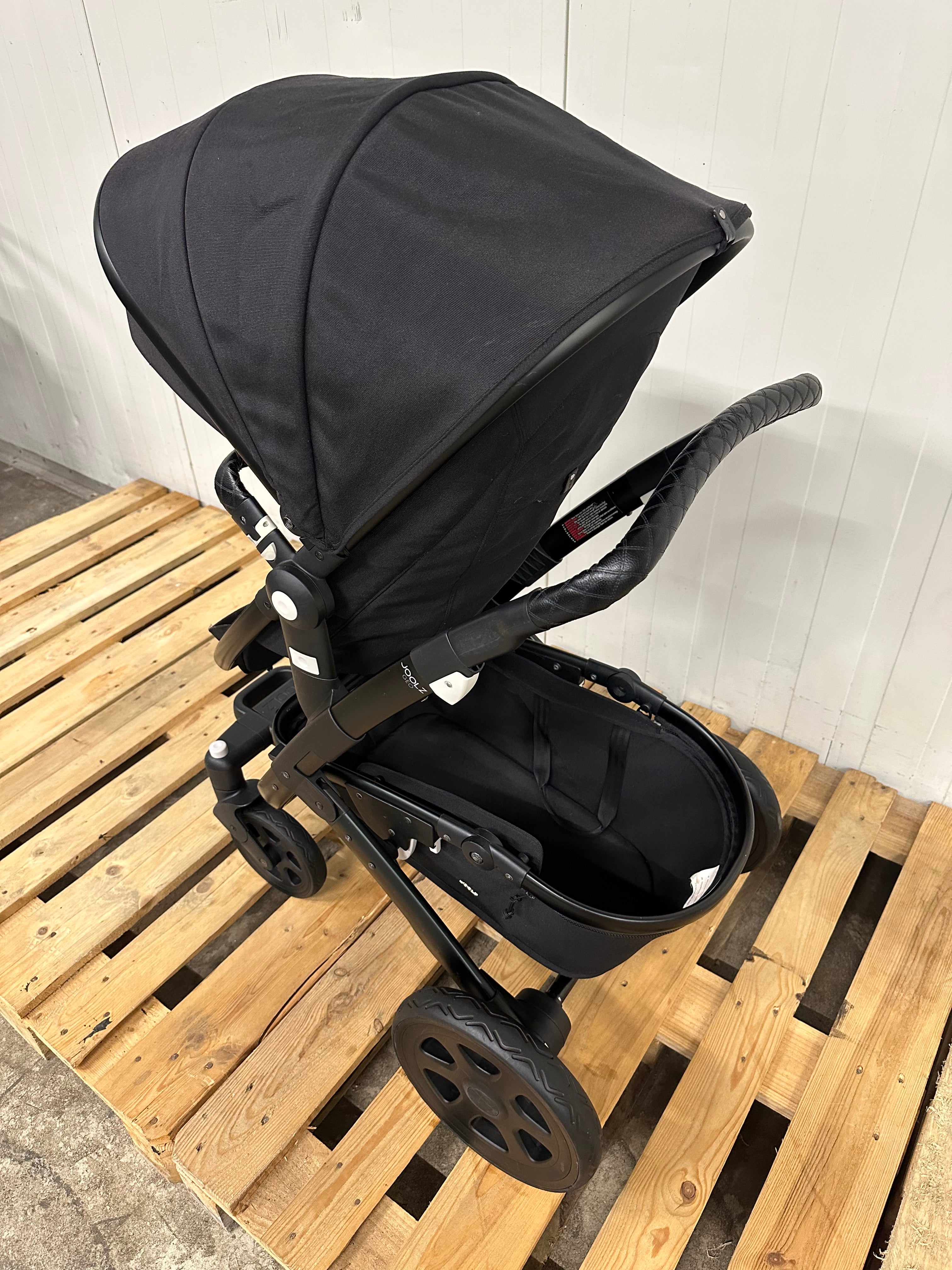 Joolz Geo 2 Brilliant Black excl. accessoires (art:125511)