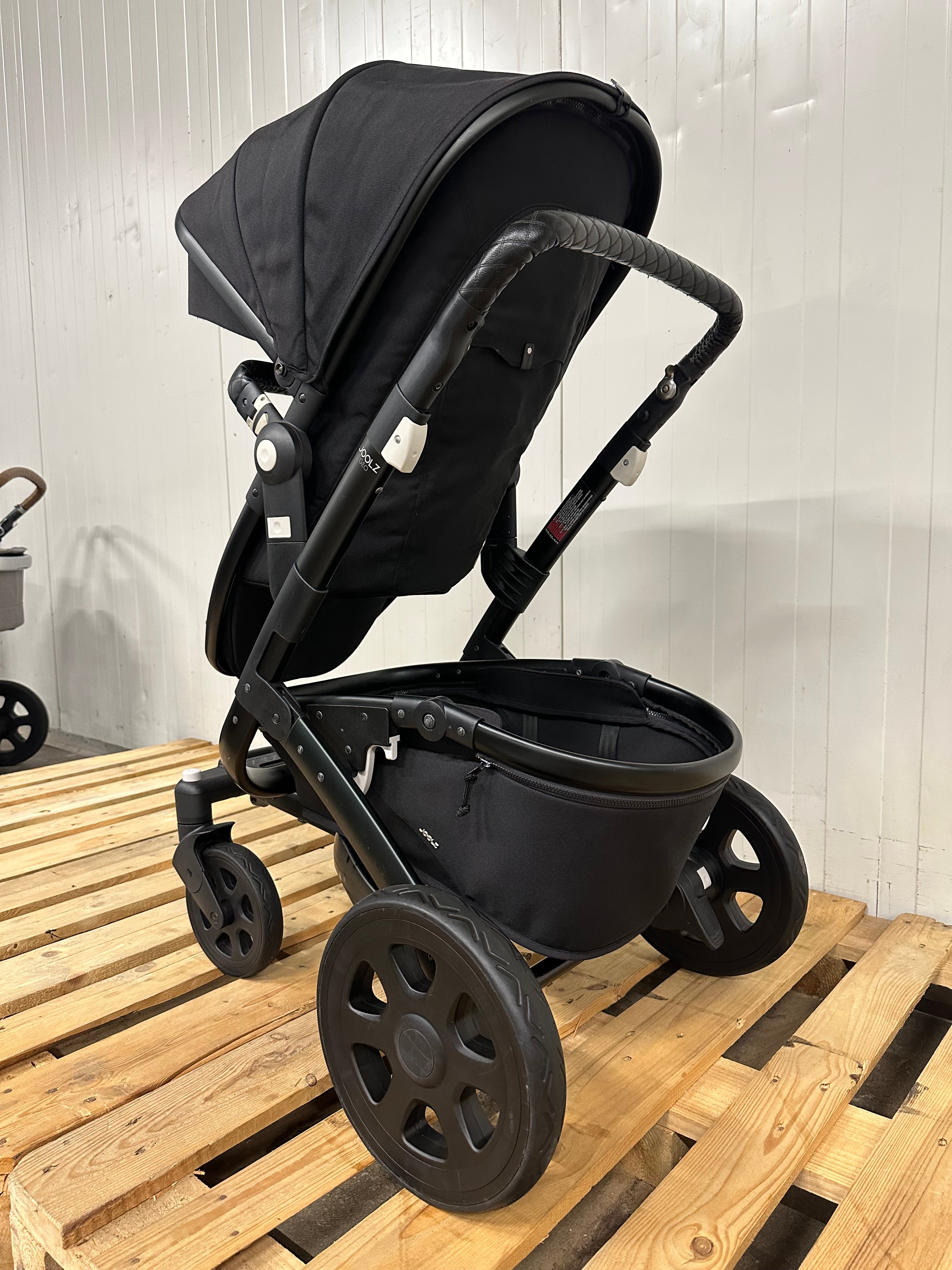 Joolz Geo 2 Brilliant Black excl. accessoires (art:125511)